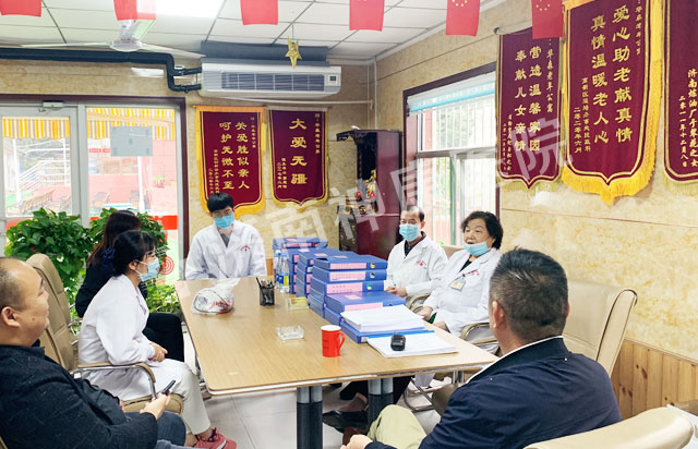 我为群众办实事|我院重阳节看望慰问养老院老年人