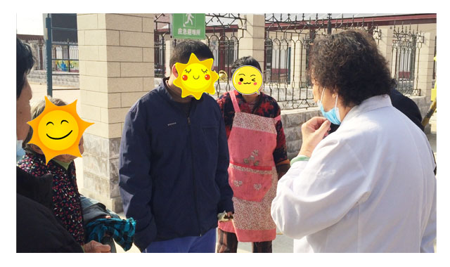 ��ΪȺ�ڰ�ʵ�£��ذ�����м����߷�ο��ů����